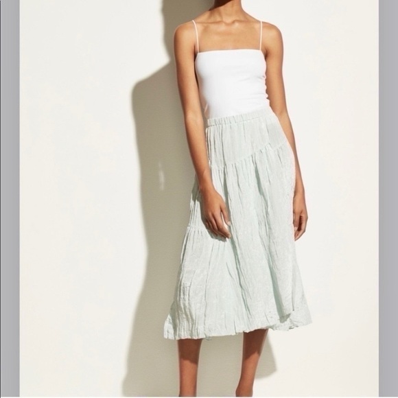 NEW Vince Tiered Asymmetric Skirt Crinkle Mint - Picture 1 of 11